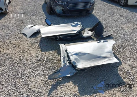 2019 Chrysler 300 Touring z USA, uszkodzony, nr VIN 2C3CCAAG7KH683081